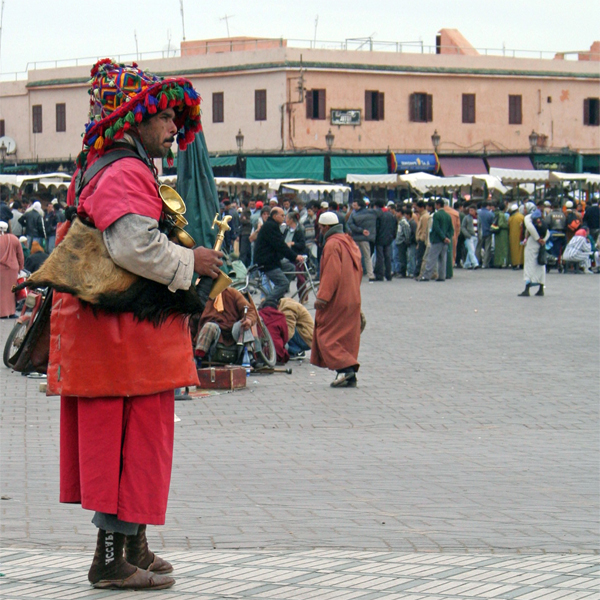 Porteur d'eau ~ Marrakech ~ Maroc ~ 10 février 2006